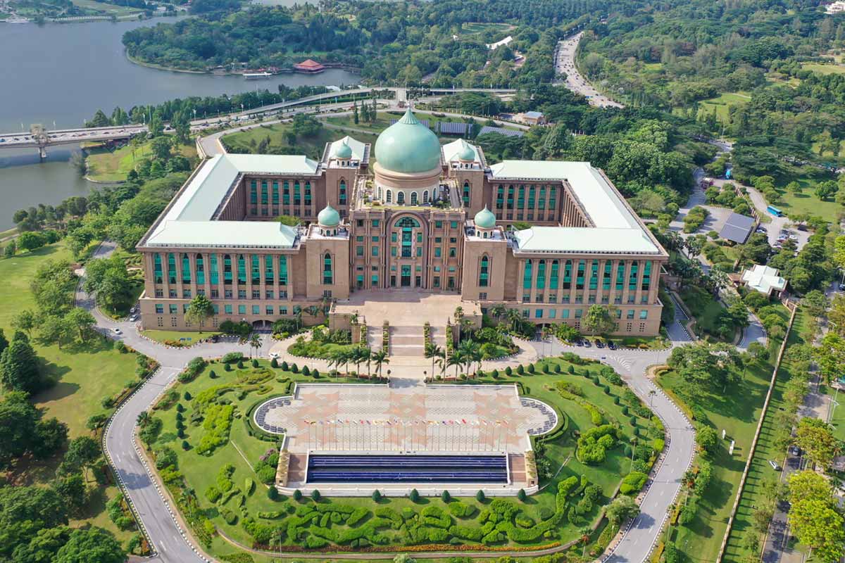 putrajaya.jpg